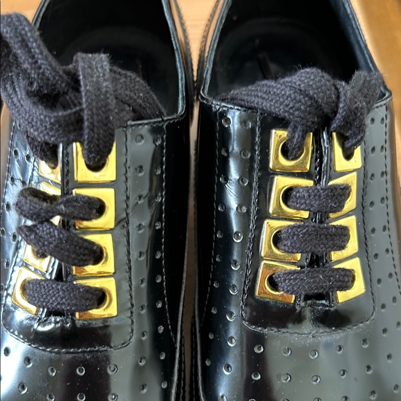 Chanel Black Patent Leather shoes with Gold Details Size 37C Luxury Old Money - Picture 7 of 7